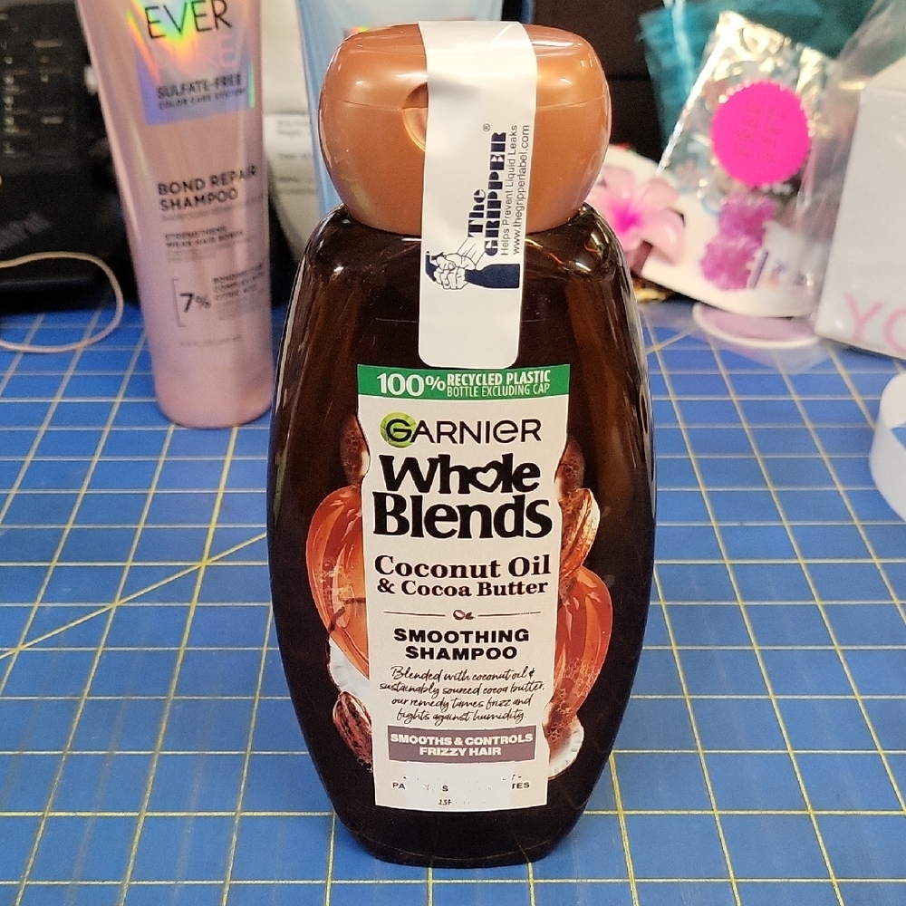 Garnier Whole Blends Coconut Oil & Cocoa Butter Smoothing Shampoo New Bottle
